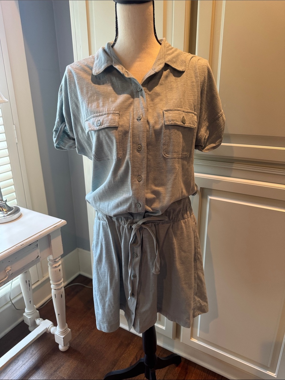 Casual Button-Front Short Sleeve dress in Light cornflower blue